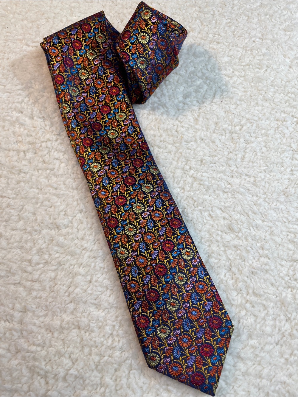 Robert Talbott Floral Necktie Best of Class 100% Silk Tie - Picture 2 of 9